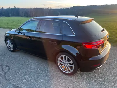 Audi A3 Sportback 1.5 TFSI S-tronic — Compacte dynamique, 85'000 km, sans accident — côté