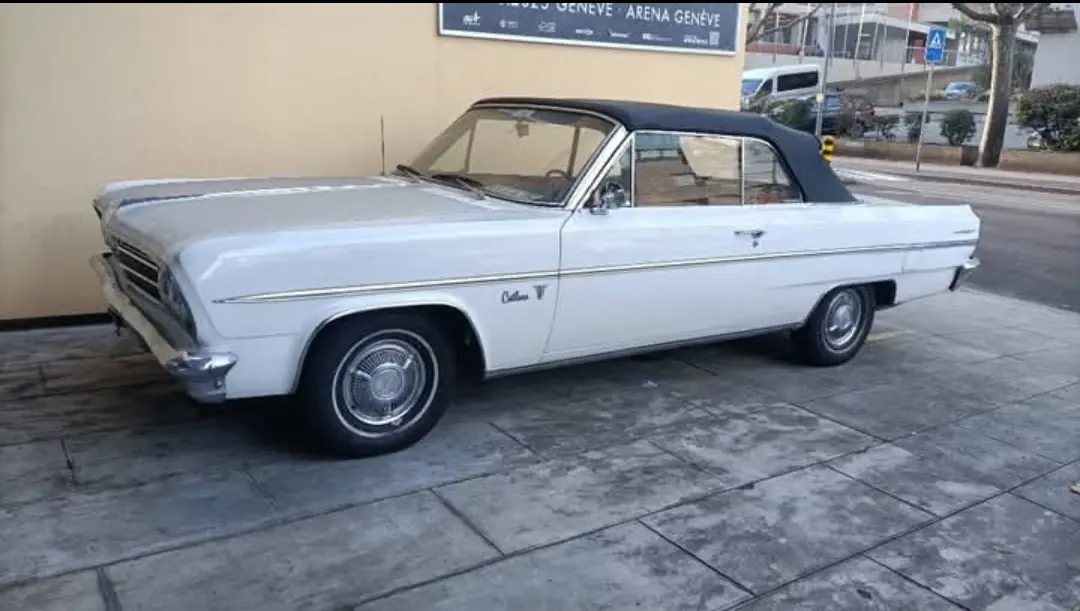 Oldsmobile Cutlass 1963 occasion Onex — 2