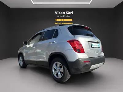 Chevrolet Trax 1.4T LT 4WD — SUV compact 4x4, moteur turbo, carnet d'entretien à jour — detail