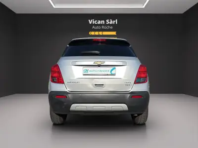 Chevrolet Trax 1.4T LT 4WD — SUV compact 4x4, moteur turbo, carnet d'entretien à jour — Thumbnail 8