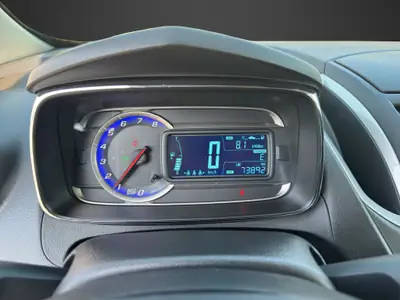 Chevrolet Trax 1.4T LT 4WD — SUV compact 4x4, moteur turbo, carnet d'entretien à jour — Thumbnail 11