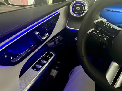 Mercedes-Benz GLC 400 e 4Matic — SUV hybride rechargeable, 381 ch, 7000 km seulement — detail