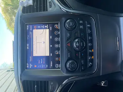 Jeep Grand Cherokee 3.0 CRD — SUV robuste, diesel économe, garantie 1 an — Miniatura 11