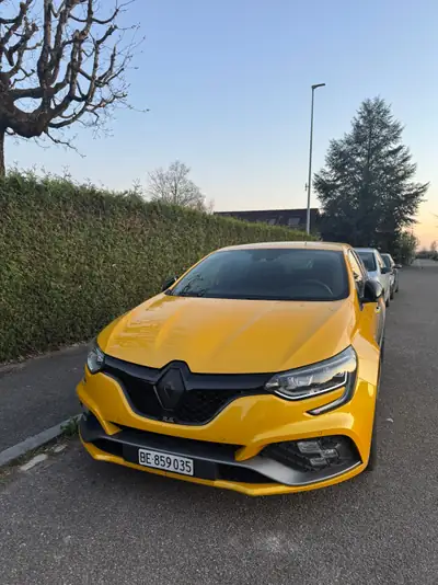 Renault Mégane RS 280 EDC — Sportive haute performance, design jaune signature — Seitenansicht
