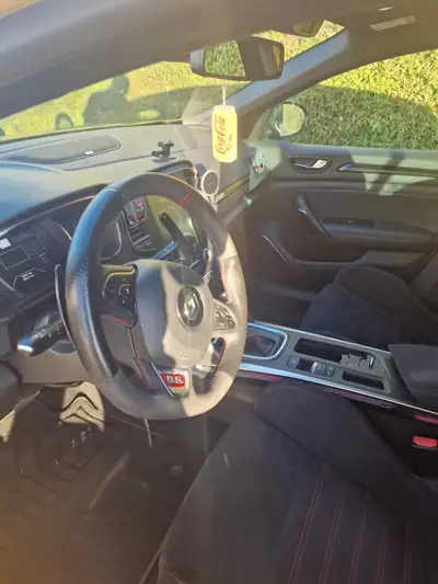 Renault Mégane RS 280 EDC — Sportive haute performance, design jaune signature — Miniatur 9