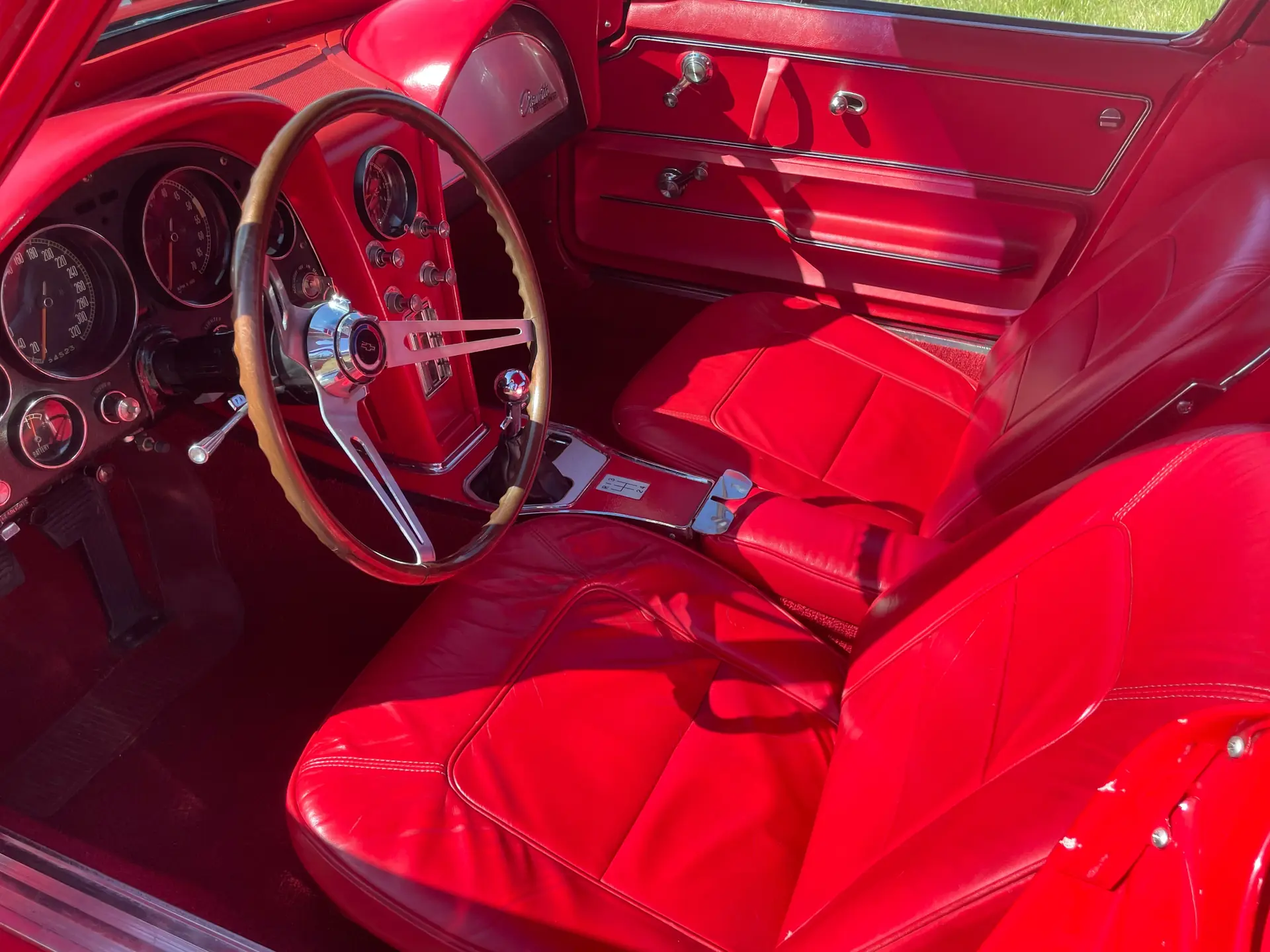 Chevrolet Corvette 1965 occasion Hittnau — 3