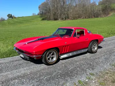 Chevrolet Corvette C2 1965 — Légendaire coupé sport américain, 54'000 km — dettaglio
