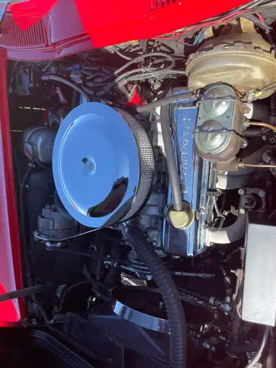 Chevrolet Corvette C2 1965 — Légendaire coupé sport américain, 54'000 km — interni