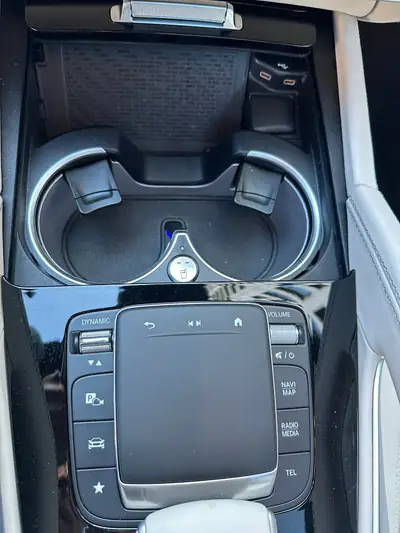 Mercedes-Benz GLE 63 S AMG 4Matic+ — SUV haute performance, 634 ch et équipement premium — Miniature 13