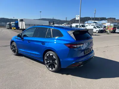 Skoda Enyaq iV 80x SportLine — SUV électrique performant, 25'000 km seulement — Heckansicht