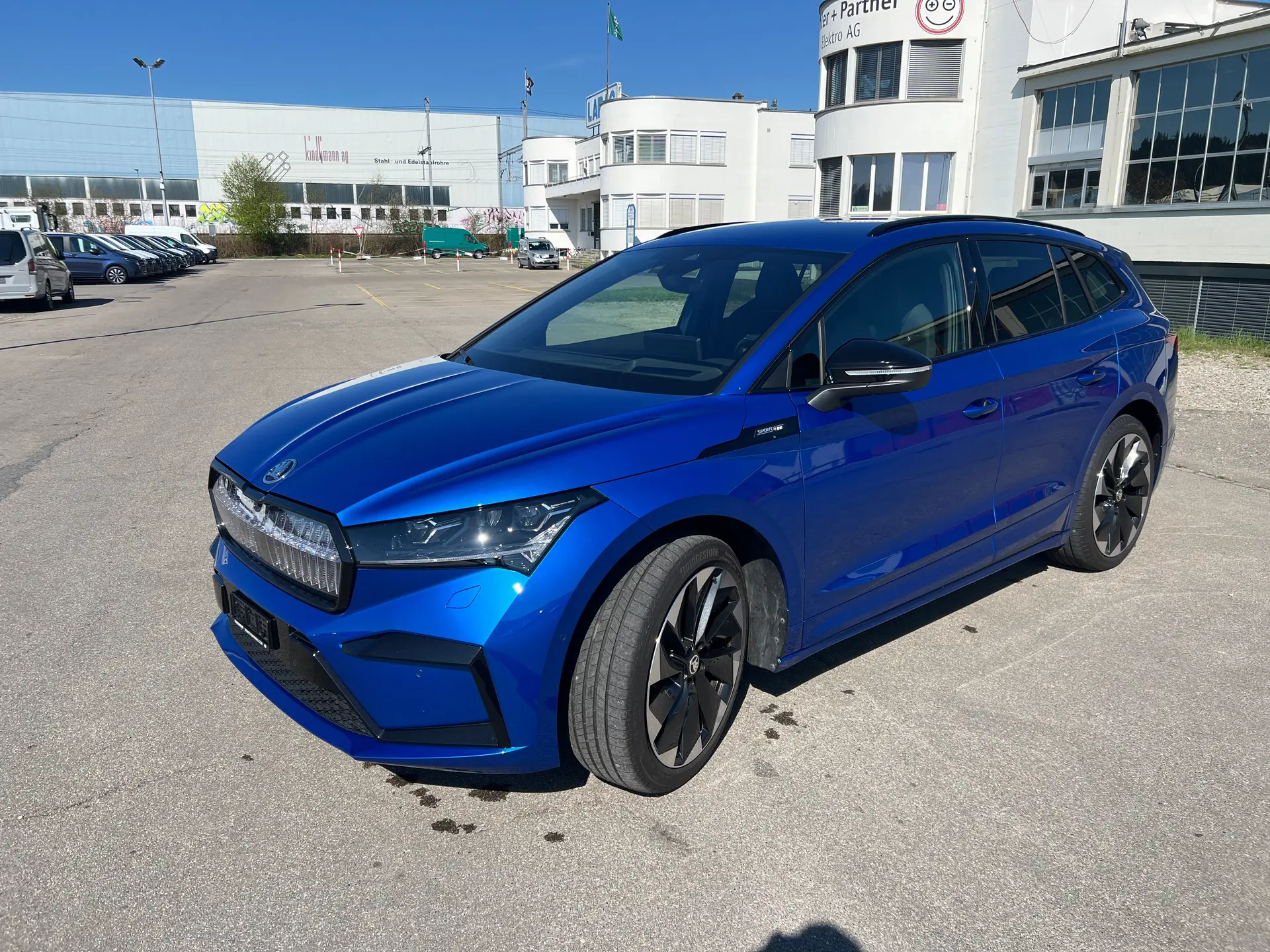 Skoda Enyaq iV 80x SportLine — SUV électrique performant, 25'000 km seulement