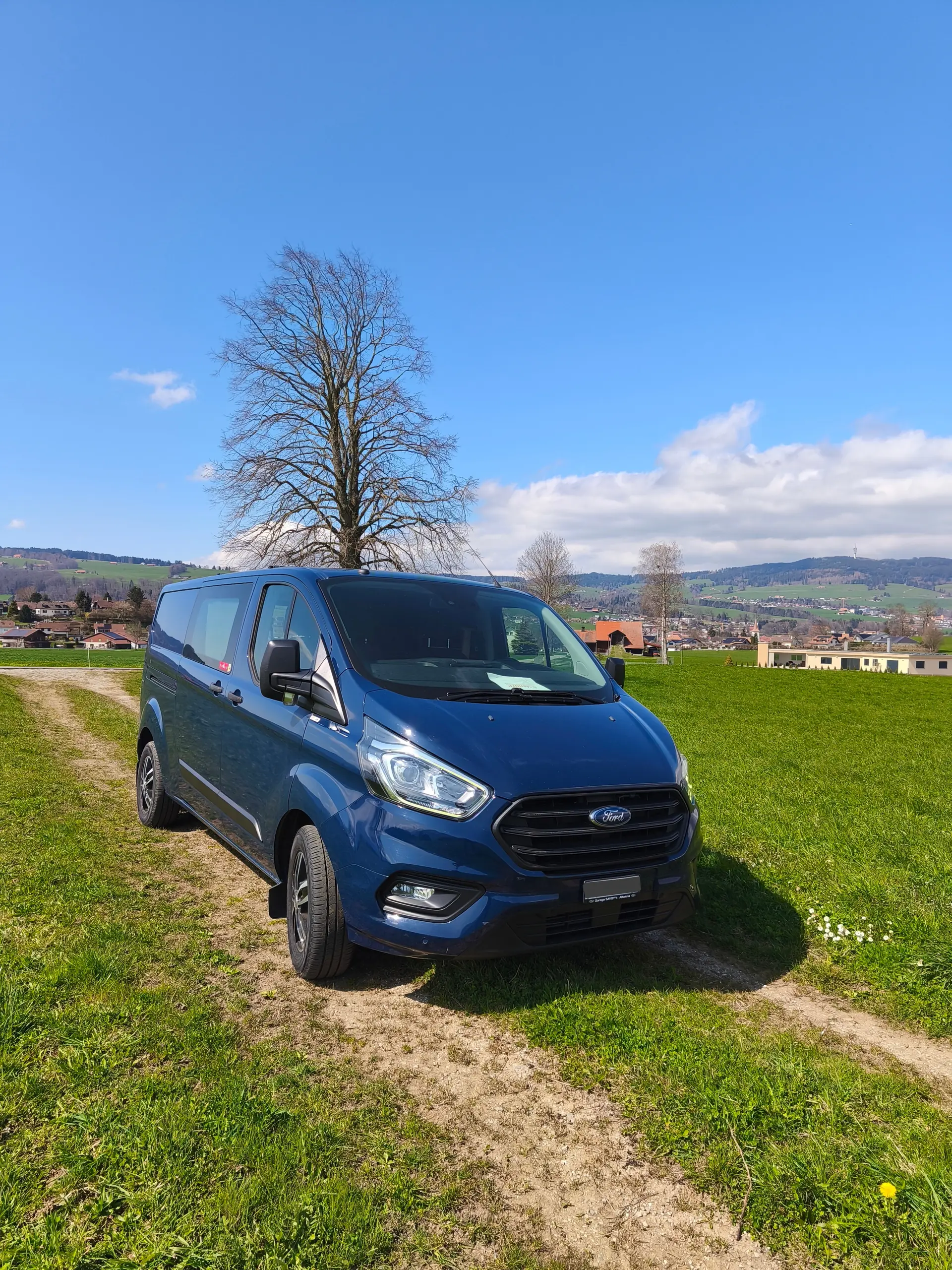 Ford Transit Custom Van 300 L2H1 — Utilitaire aménagé, Webasto intégré, 160'000 km — vue extérieure