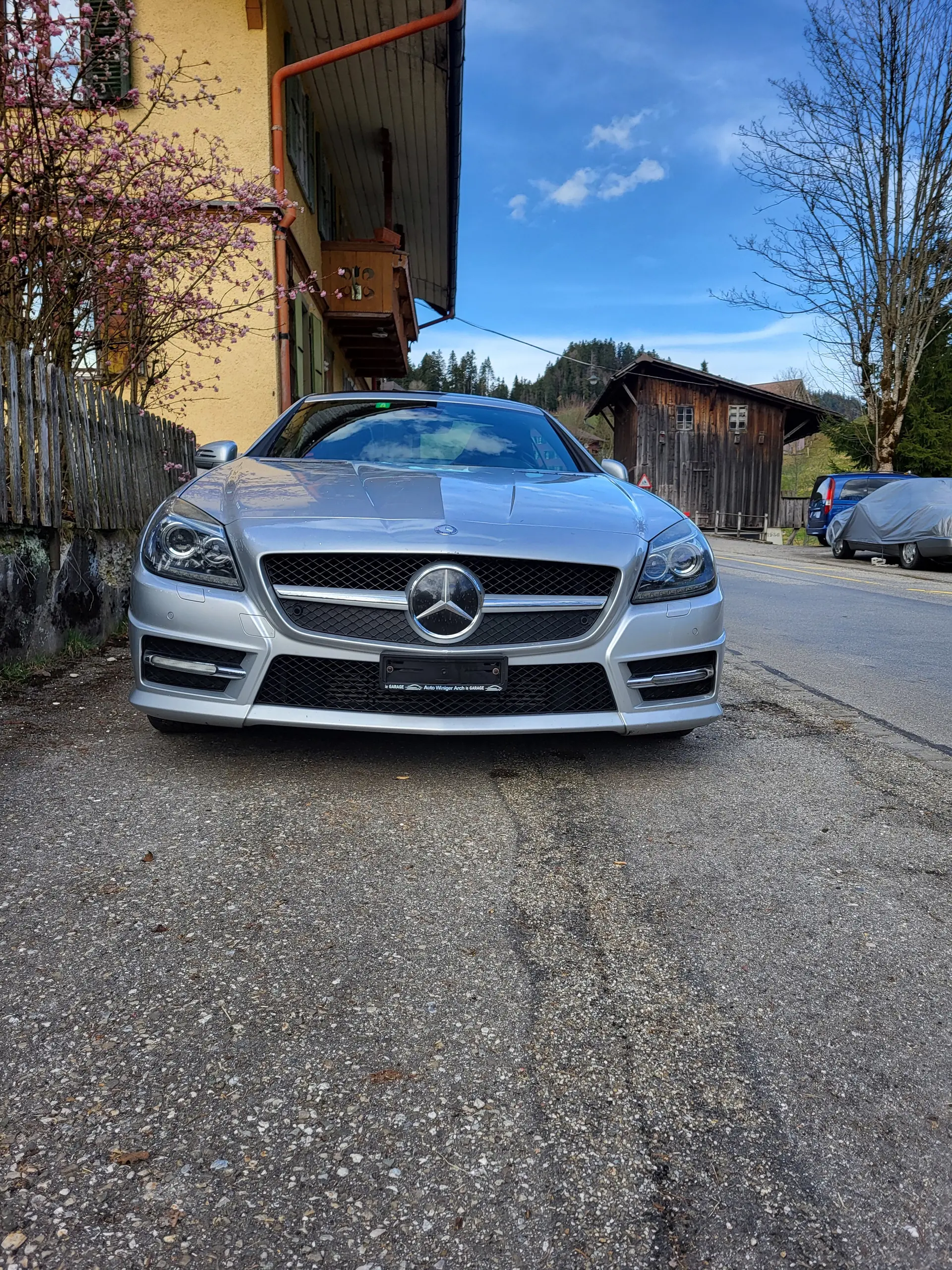 Mercedes-Benz SLK 250 7G-Tronic — Cabriolet sportif, 204 ch et boîte auto fluide — Außenansicht