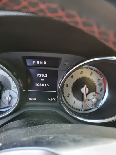 Mercedes-Benz SLK 250 7G-Tronic — Cabriolet sportif, 204 ch et boîte auto fluide — Detail
