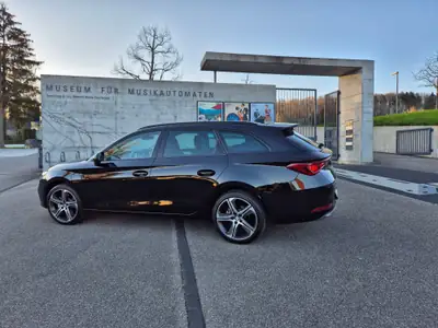 SEAT Leon ST 1.4 eHybrid pHEV — Break hybride rechargeable, 52500 km, exemplaire impeccable — exterior view