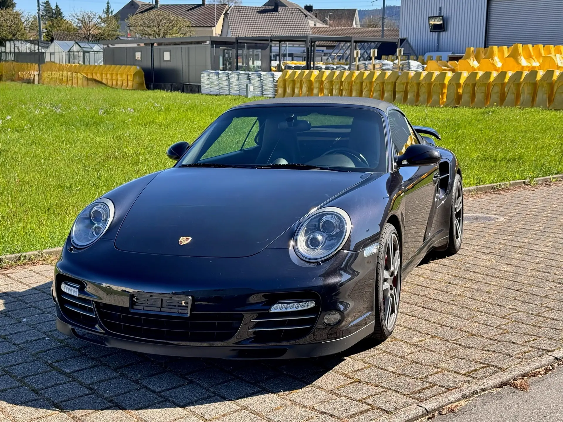 Porsche 911 Cabrio Turbo PDK — Cabriolet sportif 500 ch, sans accident, entretien récent — Außenansicht