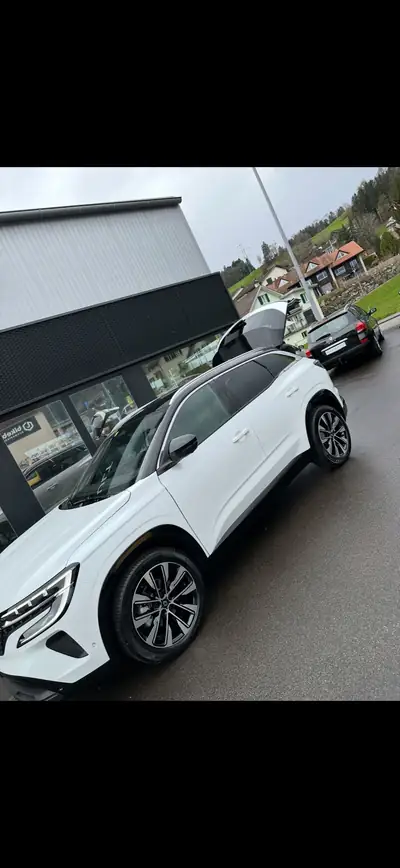 Renault Austral 1.3 MHEV 160 Techno — SUV hybride mild, design moderne et consommation maîtrisée — fianco