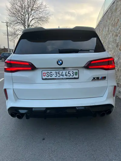 BMW X5M 2020 — SUV haute performance, 625 ch et équipements de luxe — Thumbnail 8