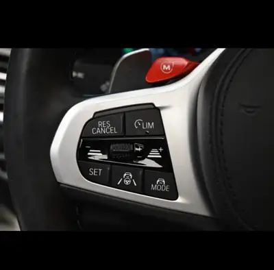 BMW X5M 2020 — SUV haute performance, 625 ch et équipements de luxe — Thumbnail 14