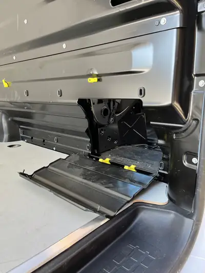 Opel Vivaro Cargo-e 75 kWh — Utilitaire électrique performant, 28 000 km — Miniatura 10