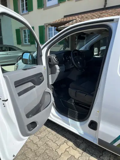 Opel Vivaro Cargo-e 75 kWh — Utilitaire électrique performant, 28 000 km — Miniatura 13