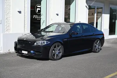 BMW M5 Competition Drivelogic — Berline sport 575 ch, finitions premium Alcantara — exterior view