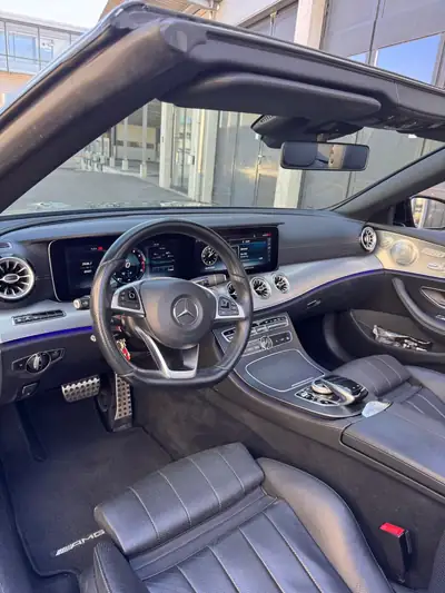 Mercedes-Benz E 200 Cabriolet AMG Line — Élégance décapotable 4WD, 98 000 km — dettaglio