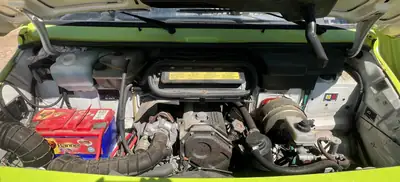 IVECO Turbo Daily 40.10 — Benne basculante robuste, bras multilift intégré — tableau de bord