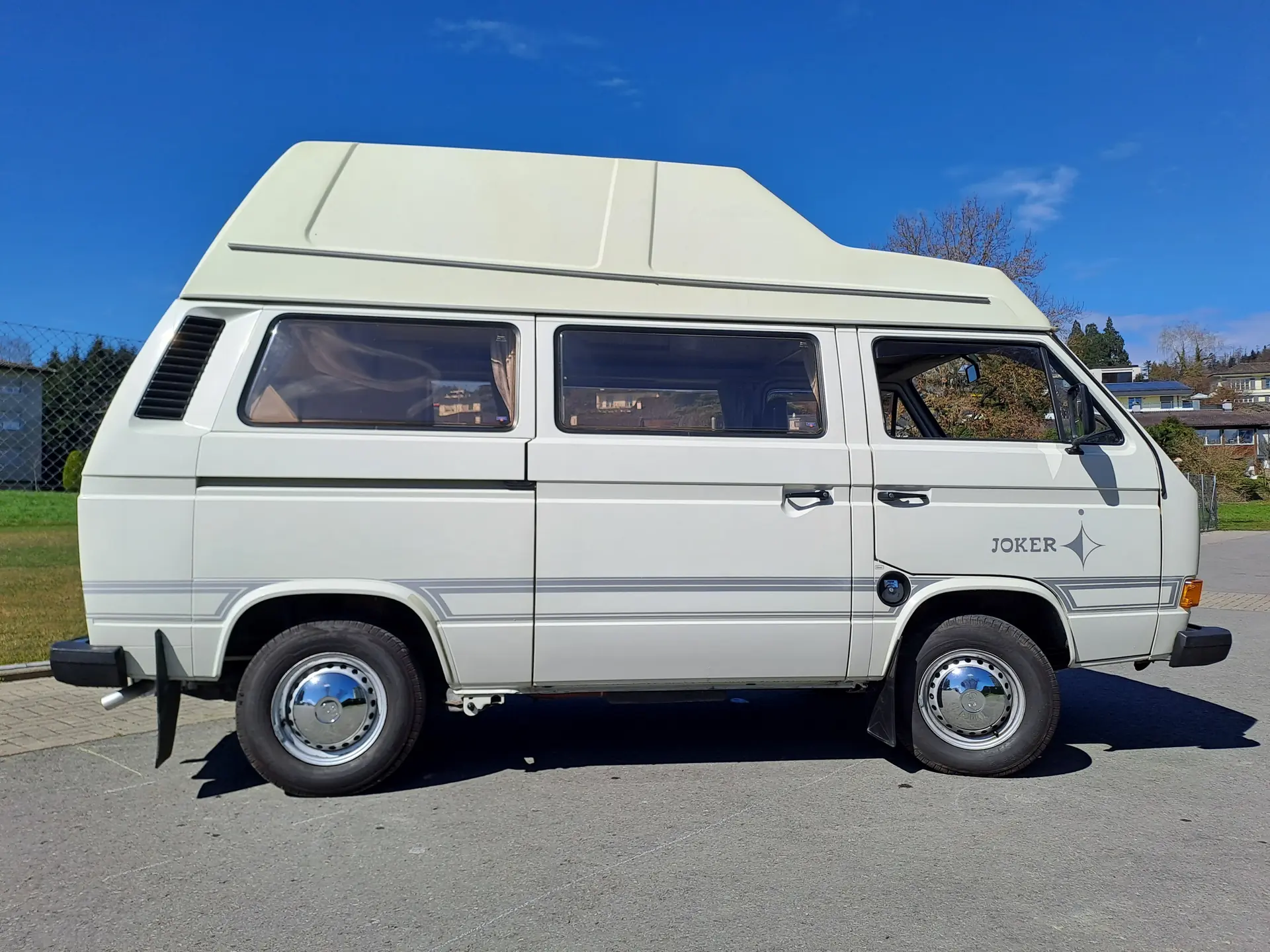 VW T2 Westfalia Joker 1986 — Camping-car culte avec homologation véhicule ancien — vue extérieure