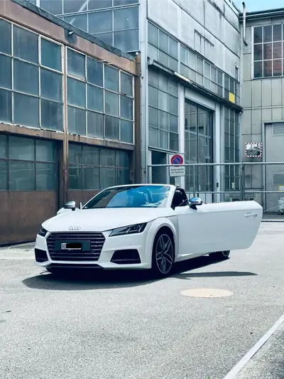 Audi TTS Roadster 370 ch — Cabriolet sportif quattro, 75'000 km seulement — vista esterna