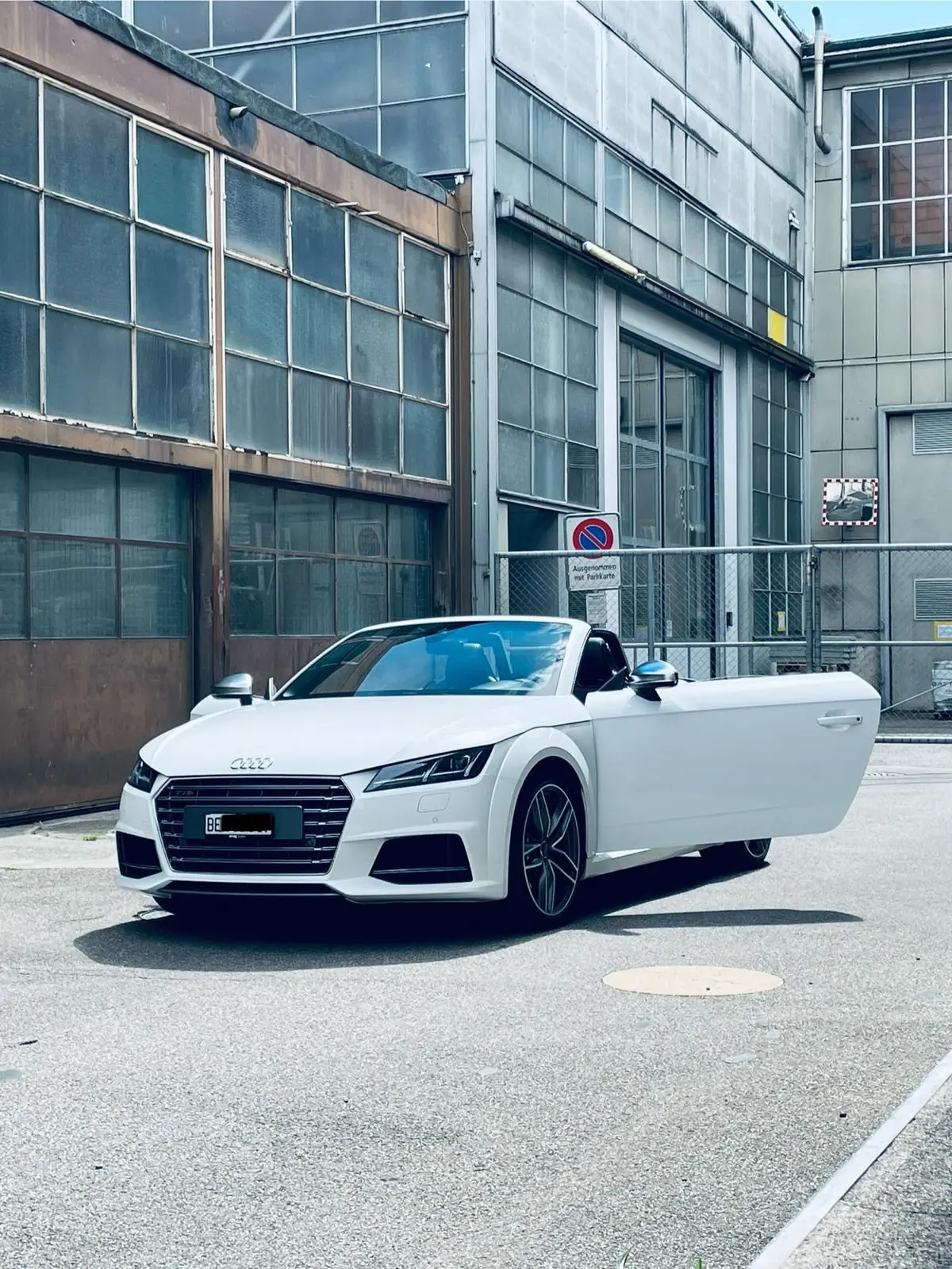 Audi TTS Roadster 370 ch — Cabriolet sportif quattro, 75'000 km seulement — vista esterna