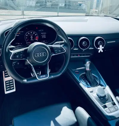 Audi TTS Roadster 370 ch — Cabriolet sportif quattro, 75'000 km seulement — Miniatura 8