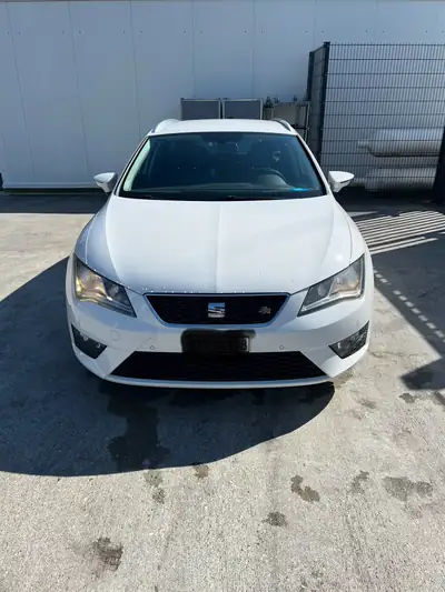 SEAT Leon ST 2.0 TDI FR 4Drive — Monospace diesel robuste, traction intégrale, faible consommation — side view