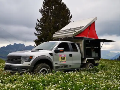Ford F-150 Raptor — Le pickup haute performance 6.2L V8, première main, contrôle technique frais — Außenansicht