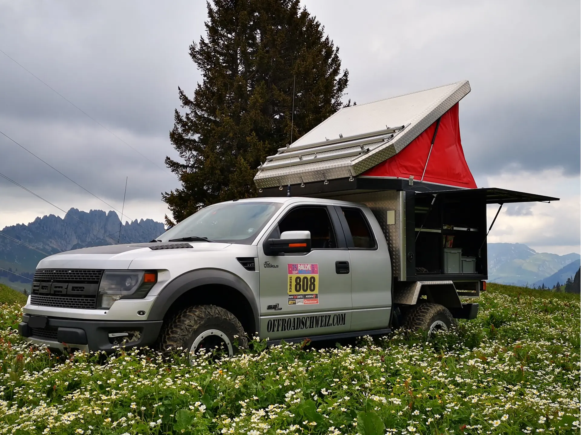 Ford F-150 Raptor — Le pickup haute performance 6.2L V8, première main, contrôle technique frais