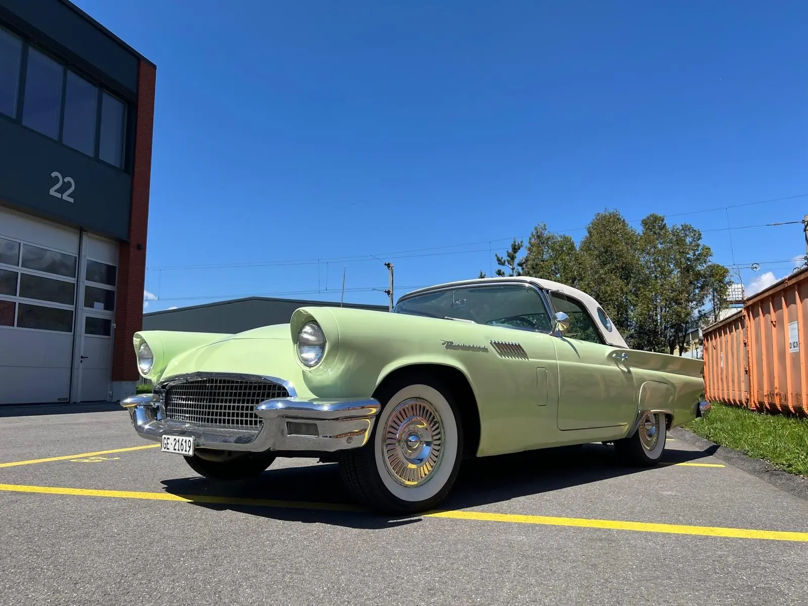 Ford Thunderbird 1957 occasion Lausanne — 1