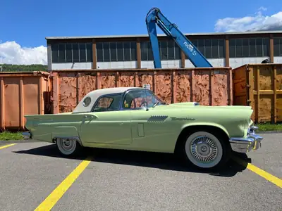 Ford Thunderbird 1957 — Le cabriolet mythique américain, seulement 30'000 km — Seitenansicht