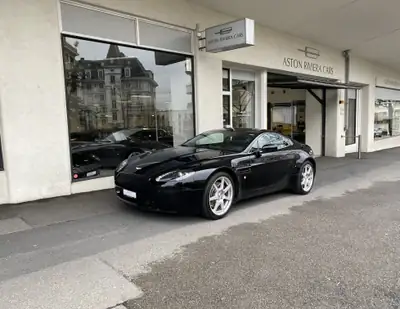 Aston Martin V8 Vantage 4.3 Sportshift — Coupé British iconique, 49 000 km, un propriétaire — Außenansicht