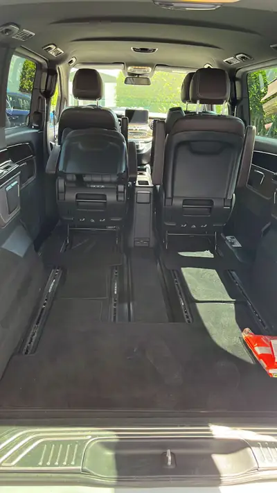 Mercedes-Benz V 250 BlueTEC — Monospace premium diesel, 7 places, entretien maîtrisé — Detail