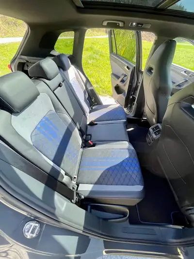 VW Tiguan R 2.0 TSI 321 ch — Performance et sportivité dans un SUV compact 4Motion — Thumbnail 16