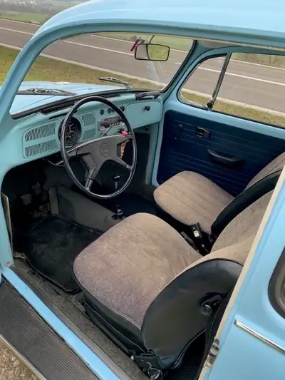 VW Käfer 1971 — L'icône automobile au charme rétro, seulement 42'000 km — côté