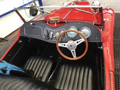 MG TD 1953 — Roadster cabriolet vintage, moteur essence 1247cc, authentique British classic — Miniature 8