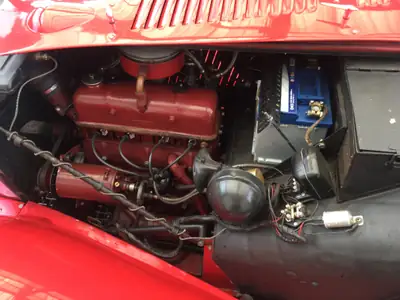 MG TD 1953 — Roadster cabriolet vintage, moteur essence 1247cc, authentique British classic — Miniature 11
