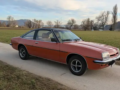 Opel Manta Berlinetta 2.0 — Coupé sportif des années 70, sans accident — interni
