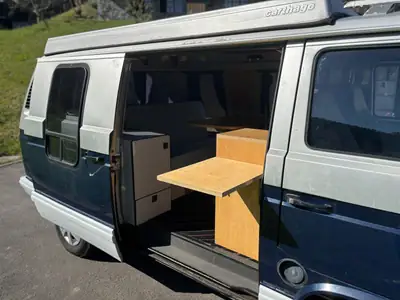 VW T3 Typ 2 1981 — Légende du camping-car, moteur 2.0L fiable et prêt à l'aventure — tableau de bord