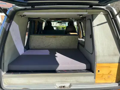 VW T3 Typ 2 1981 — Légende du camping-car, moteur 2.0L fiable et prêt à l'aventure — Miniature 10