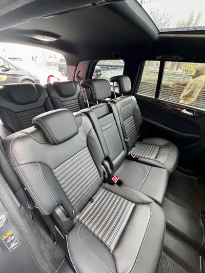 Mercedes-Benz GLS 400 4Matic — SUV 7 places premium, moteur 333 ch essence — détail