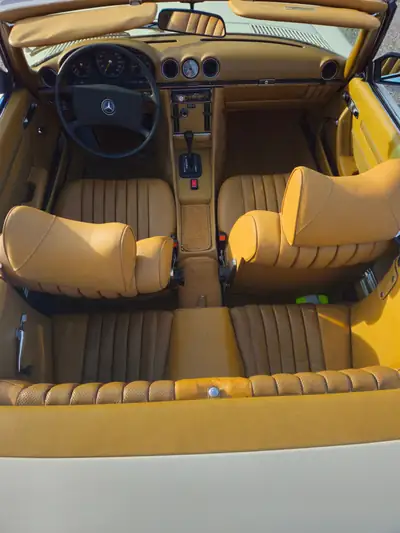 Mercedes-Benz SL 350 — Cabriolet de légende 1972, sans accident — vista posteriore