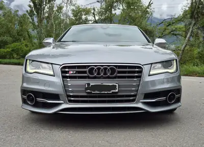Audi S7 Sportback 4.0 TFSI V8 — Performance extrême et 139'000 km sans accident — Miniature 7