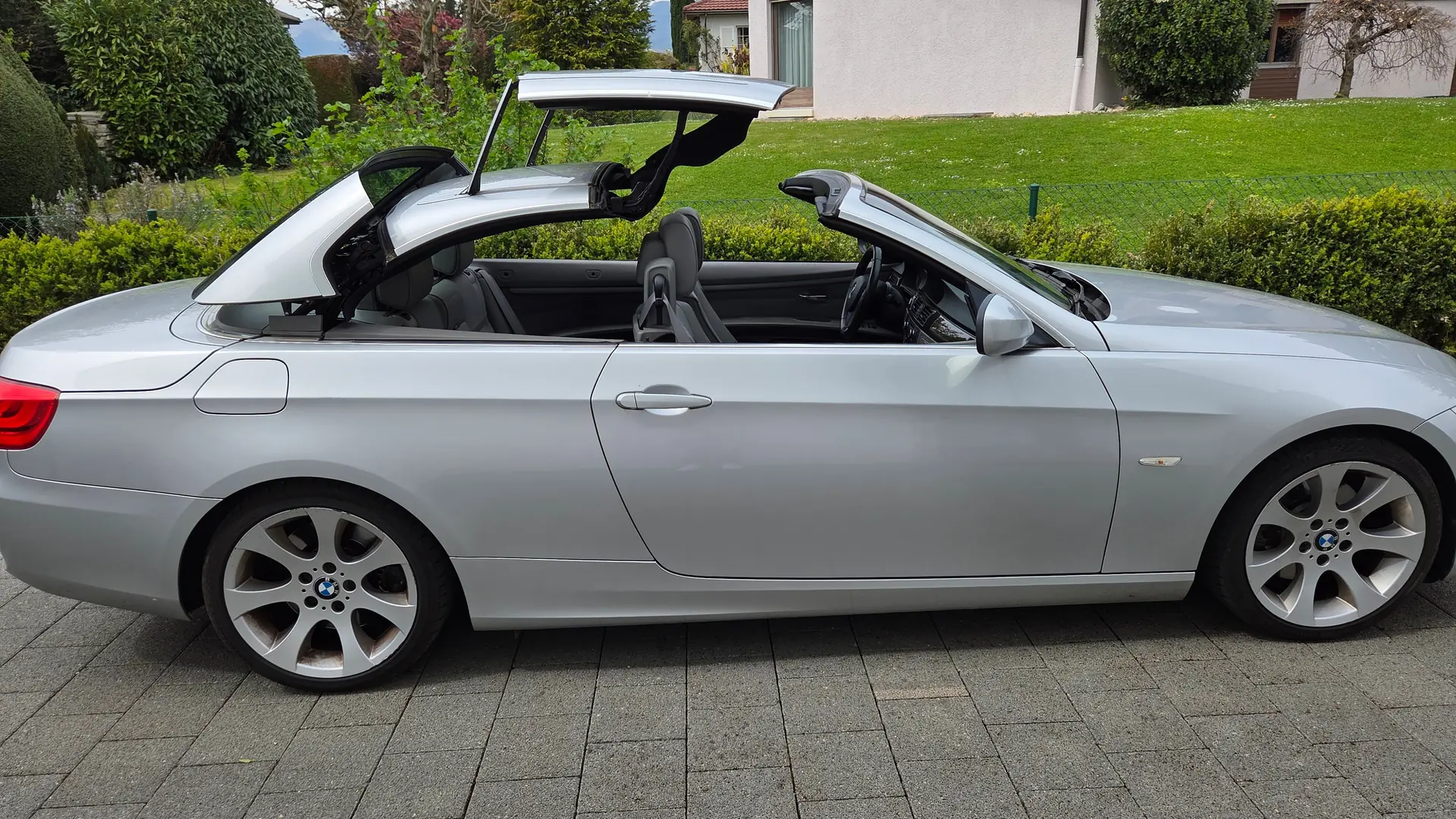 BMW 330 2011 occasion Founex — 4